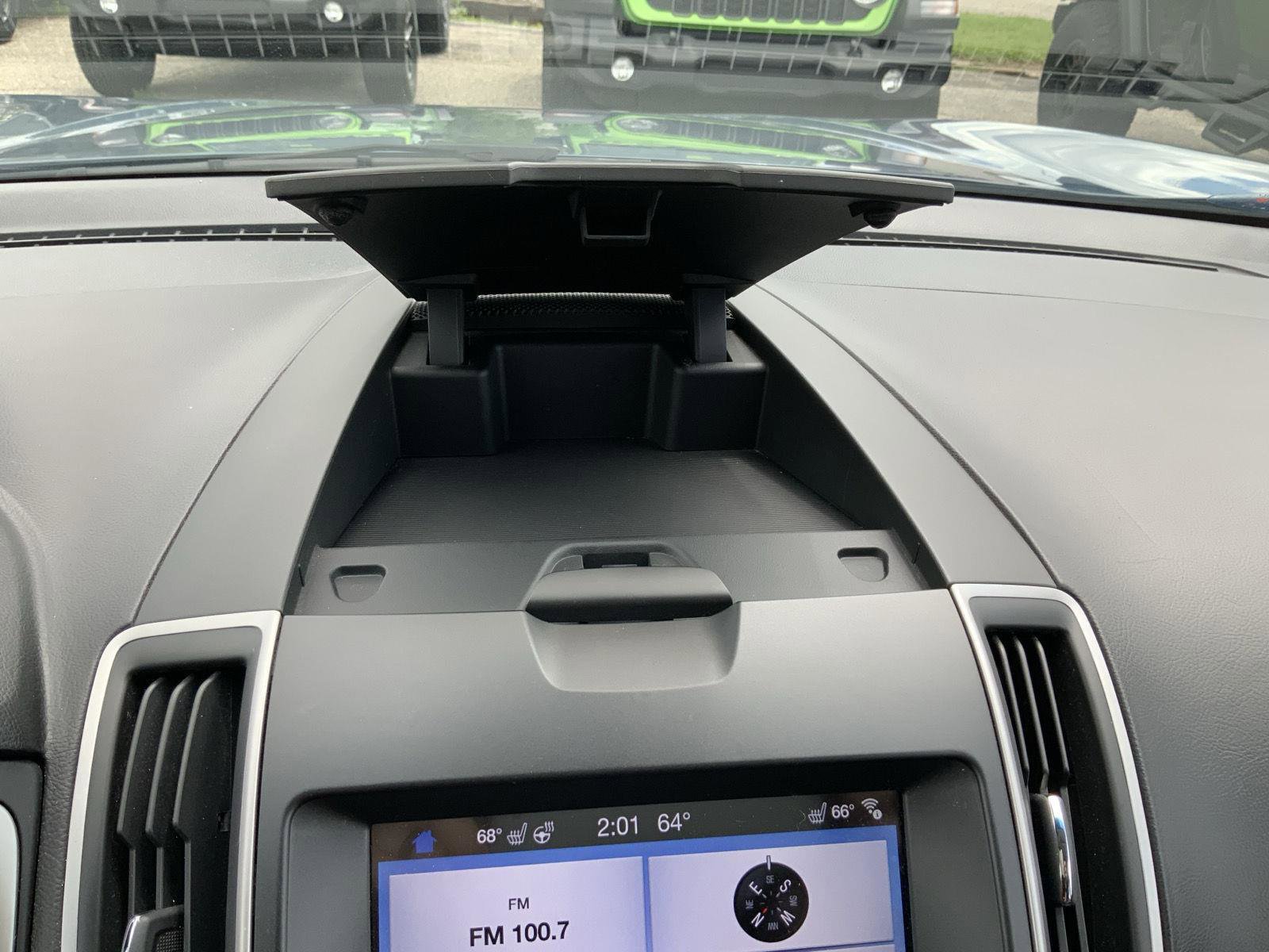 Used 2019 Ford Edge SEL w/ Equipment Group 201A AWD/4WD image 33