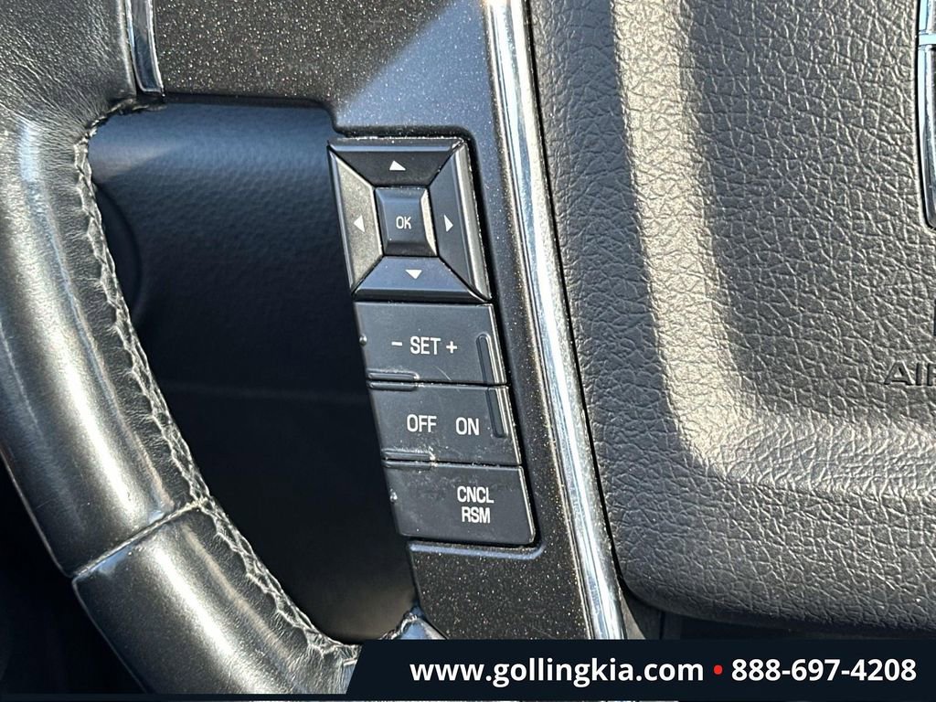Used 2015 Lincoln Navigator L 4WD image 23