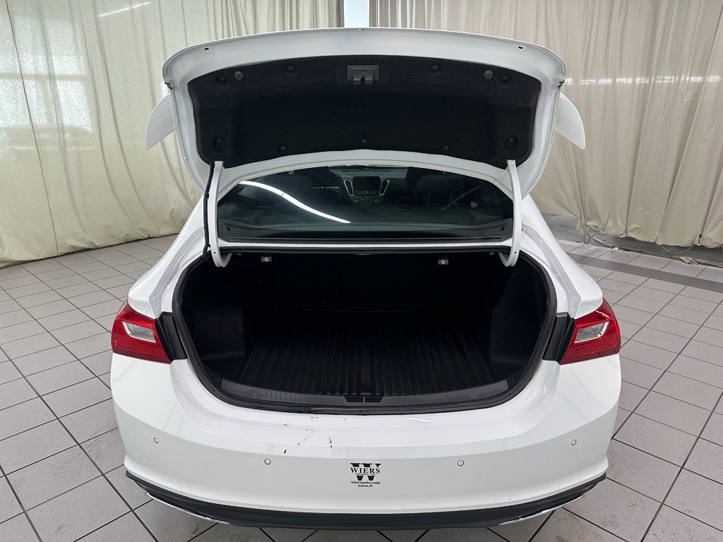Used 2024 Chevrolet Malibu RS w/ LPO, Floor Liner Package image 8