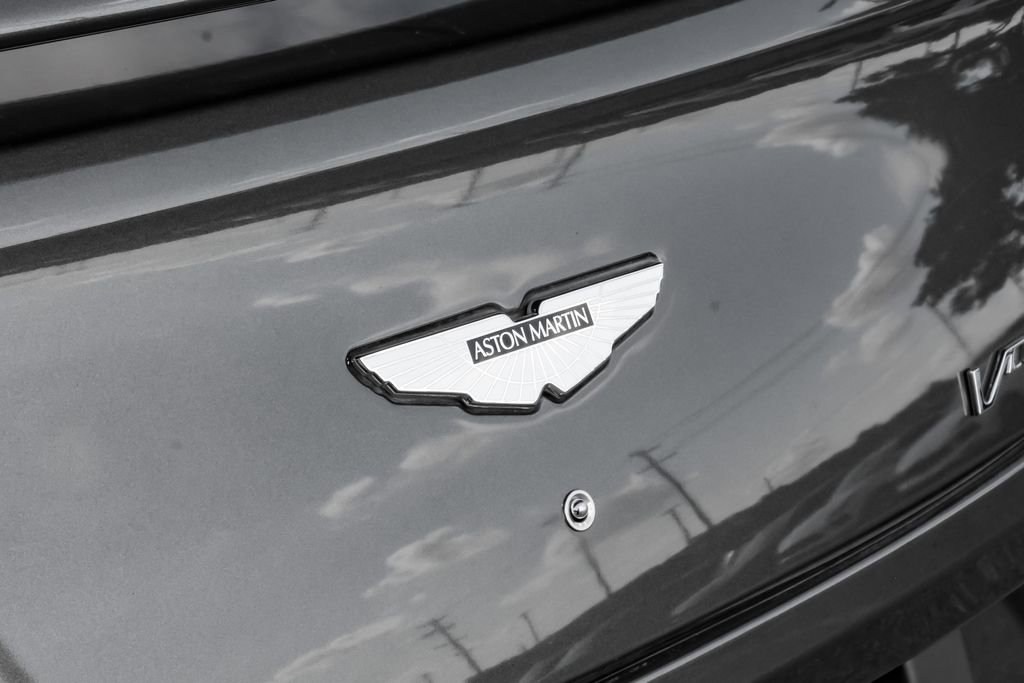 Used 2016 Aston Martin Vanquish Coupe RWD image 47