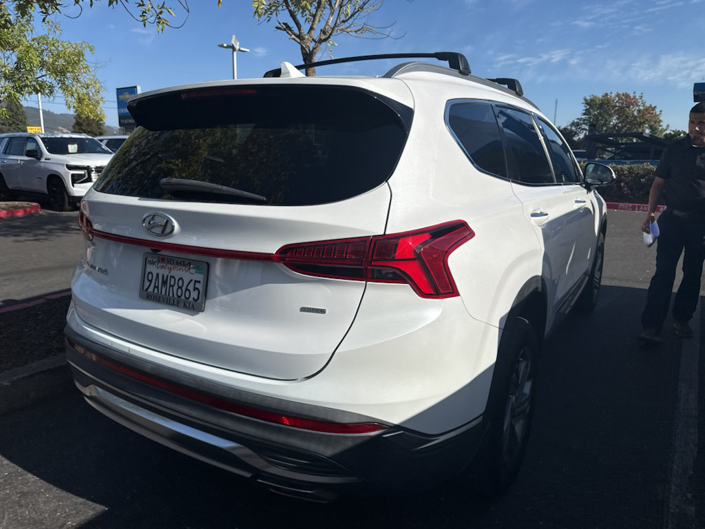 Used 2022 Hyundai Santa Fe SEL w/ Convenience + Premium Package AWD/4WD image 4
