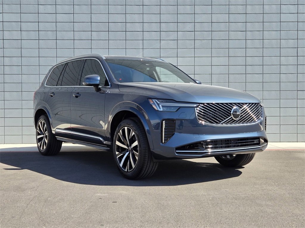 New 2026 Volvo XC90 B5 Core w/ Protection Package image 3