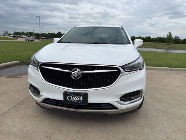 Used 2021 Buick Enclave Essence w/ Sound and Sites Package FWD image 3