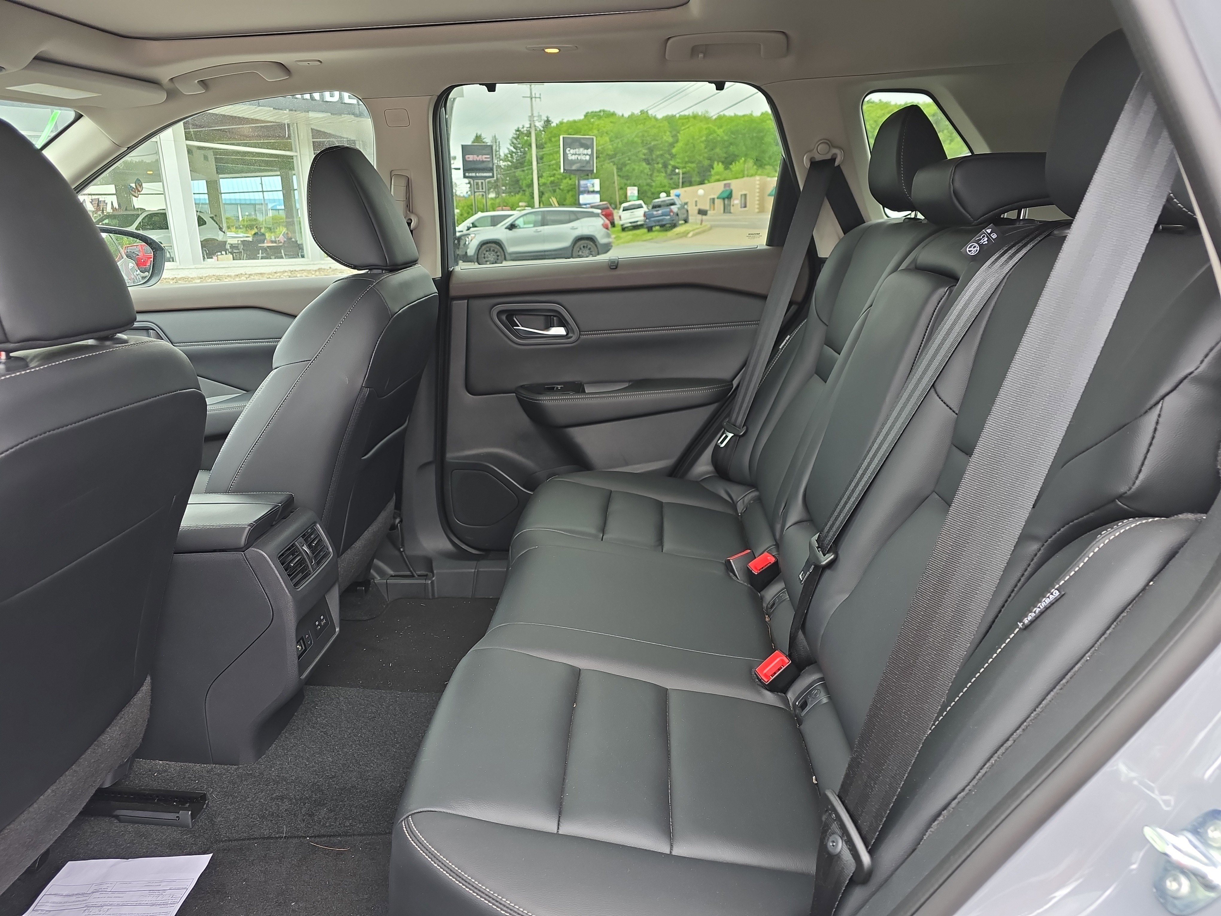 Used 2023 Nissan Rogue SL w/ SL Premium Package AWD/4WD image 12