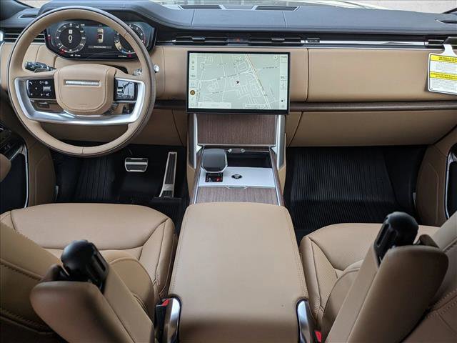 New 2026 Land Rover Range Rover SE image 16