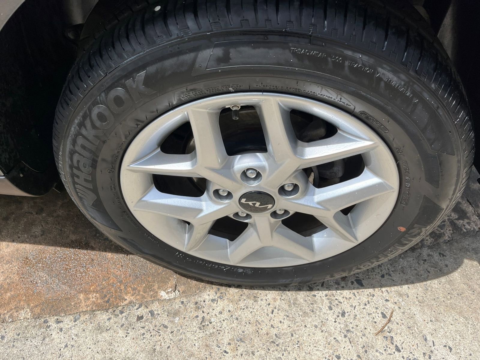 Used 2025 Kia Soul LX w/ LX Technology Package image 24