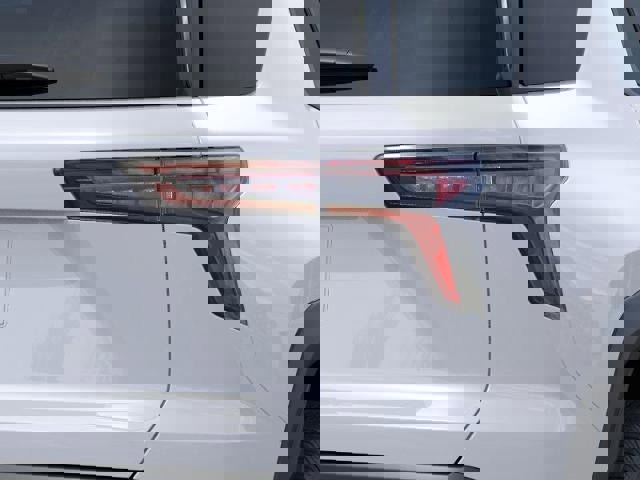 New 2026 Chevrolet Equinox LT w/ Convenience Package II image 11