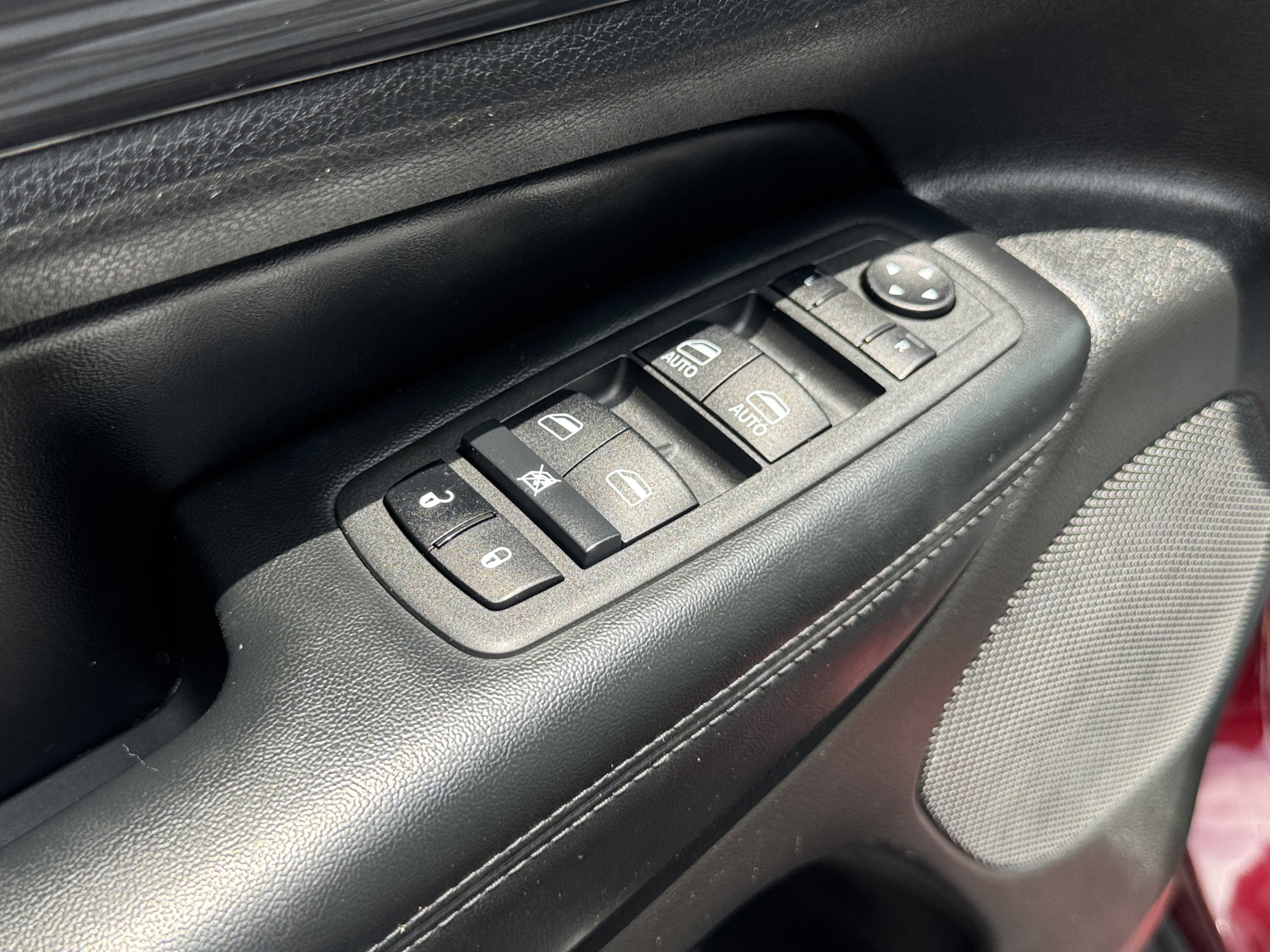 Used 2022 Jeep Grand Cherokee Laredo X AWD/4WD image 14