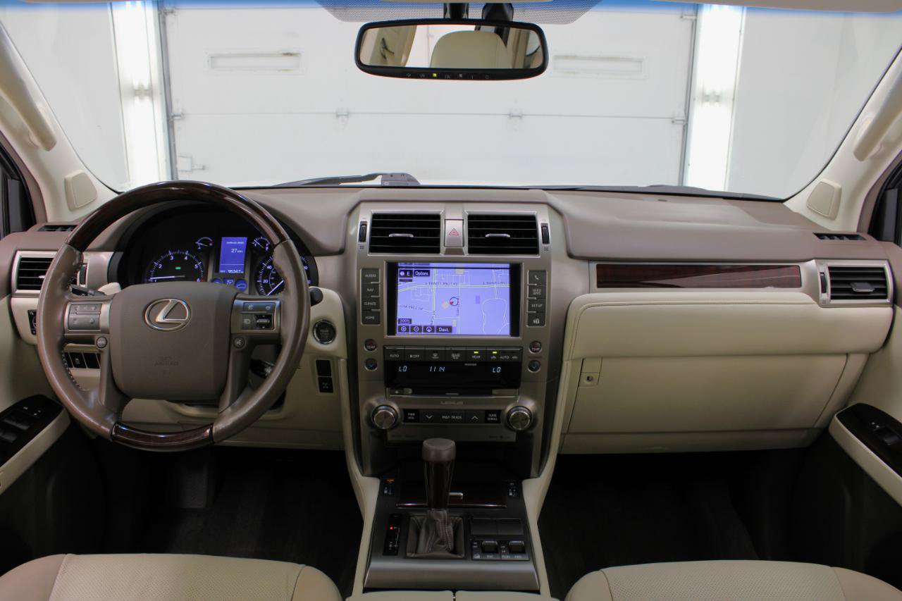Used 2016 Lexus GX 460 w/ Premium Package AWD/4WD image 54