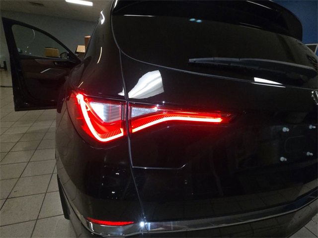 Certified 2023 Acura MDX FWD w/ Technology Package image 29