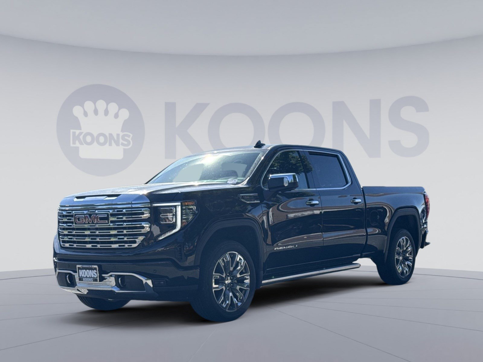 New 2026 GMC Sierra 1500 Denali w/ Denali Reserve Package AWD/4WD image 1