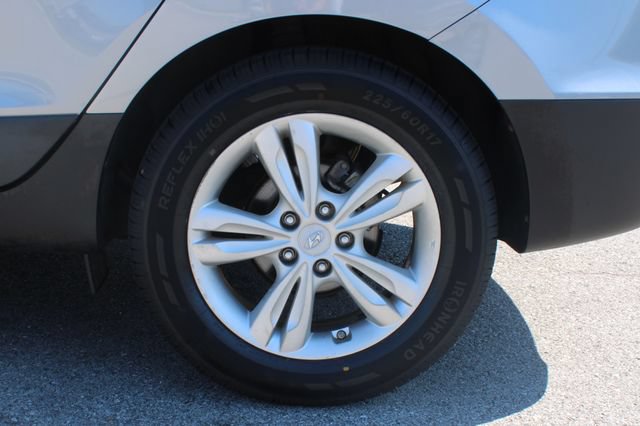 Used 2011 Hyundai Tucson GLS FWD image 31