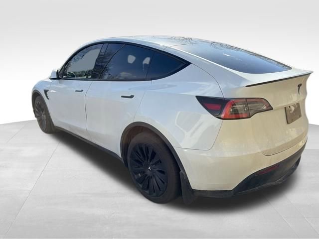 Used 2021 Tesla Model Y Long Range image 4