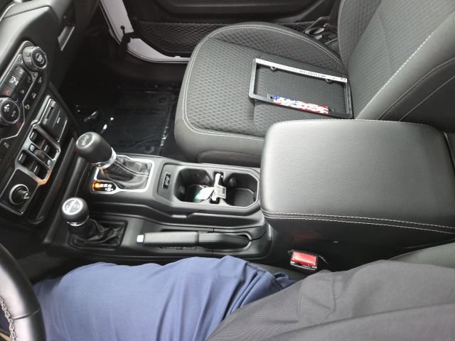 Used 2021 Jeep Wrangler Unlimited Sahara image 63