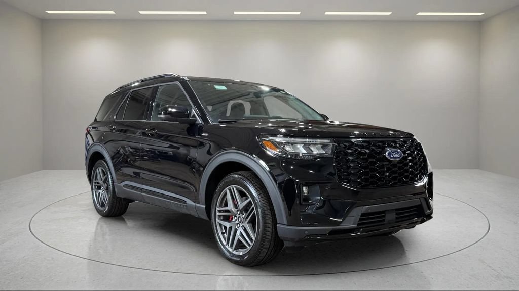 Used 2026 Ford Explorer ST-Line w/ ST-Line Street Pack AWD/4WD image 1