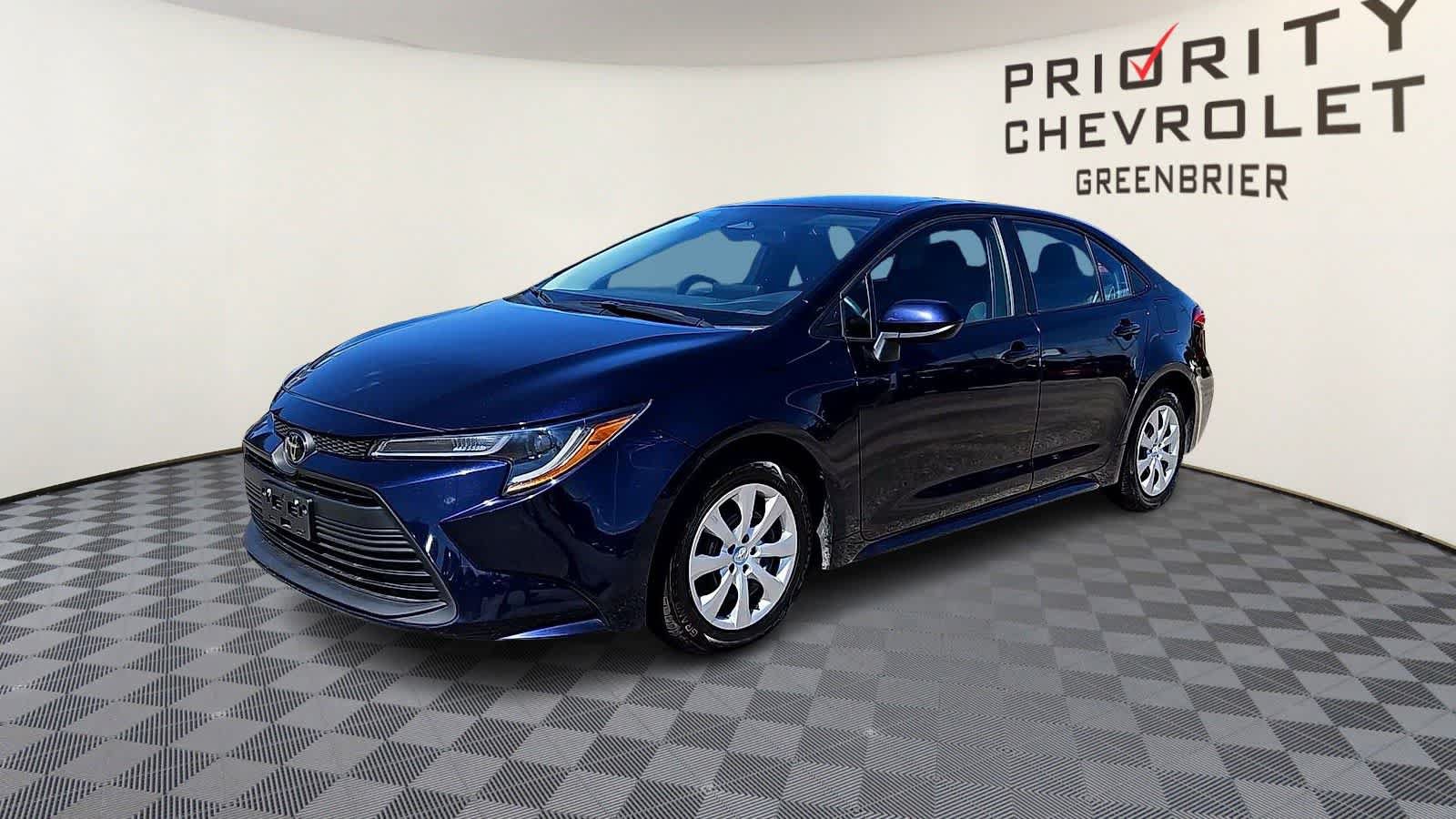 Used 2024 Toyota Corolla LE FWD image 4