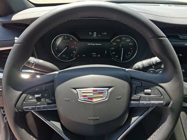 Certified 2025 Cadillac XT6 Luxury AWD/4WD image 19