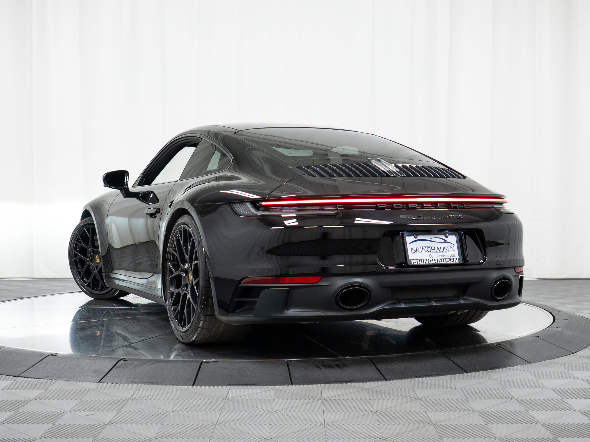 Certified 2023 Porsche 911 Carrera GTS RWD image 37