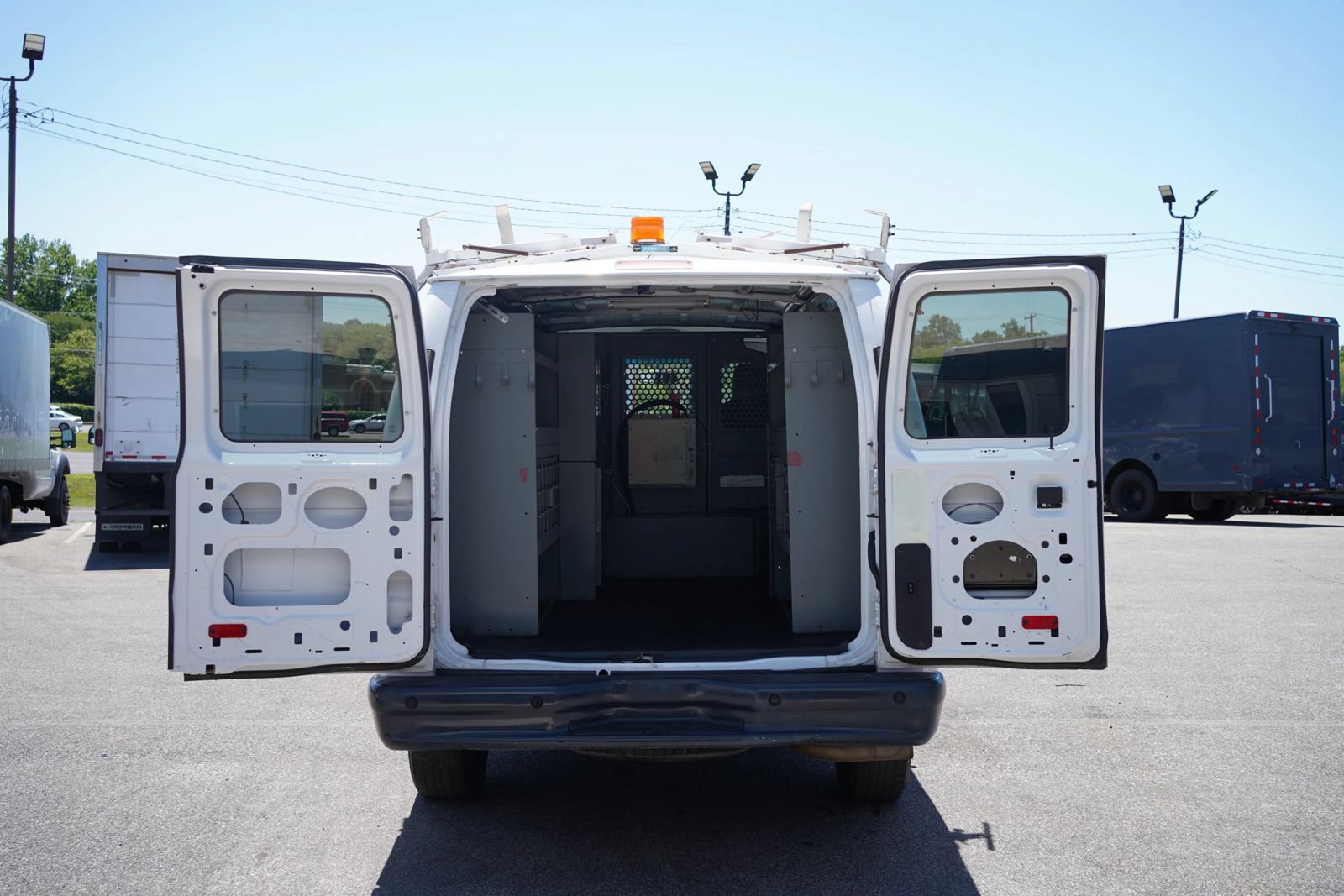 Used 2011 Ford E-250 and Econoline 250 w/ PWR Group RWD image 11