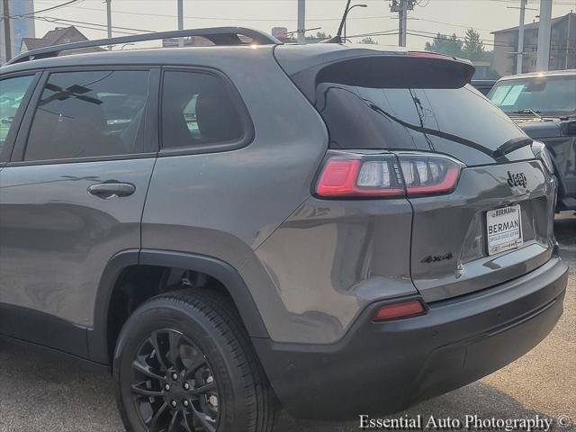 Certified 2023 Jeep Cherokee Altitude Lux AWD/4WD image 9