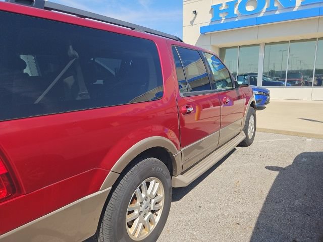 Used 2014 Ford Expedition EL XLT w/ Equipment Group 202A AWD/4WD image 2