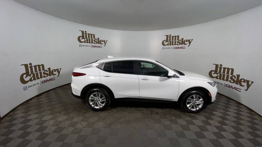 Certified 2024 Buick Envista Preferred w/ Convenience I Package image 9