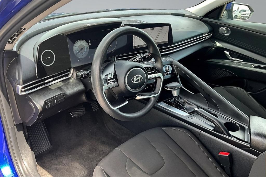 Used 2024 Hyundai Elantra SEL FWD image 18
