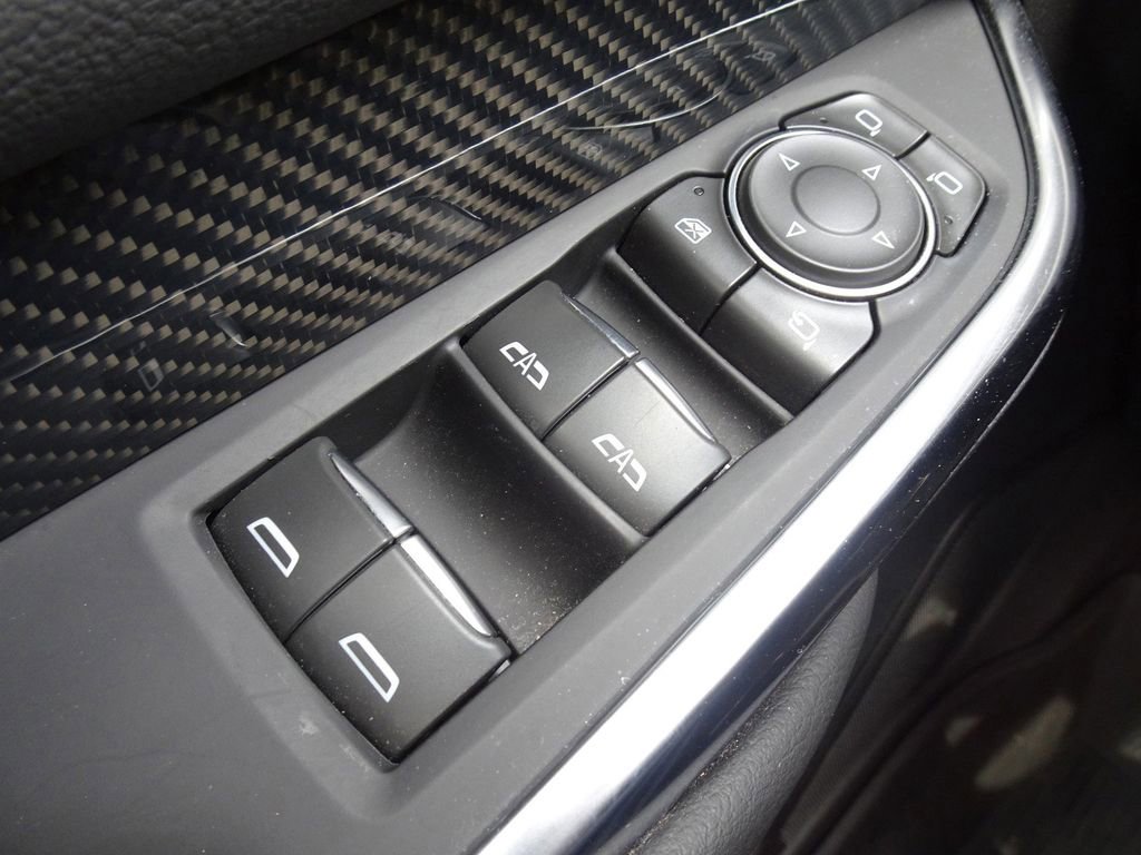 Used 2025 Cadillac XT4 Sport w/ Technology Package AWD/4WD image 21