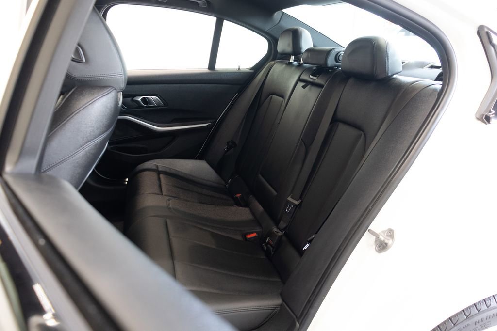 Used 2020 BMW M340i w/ Parking Assistance Package image 19