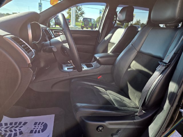 Used 2019 Jeep Grand Cherokee Altitude AWD/4WD image 11