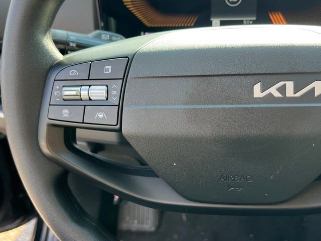 Certified 2025 Kia K4 LX image 22