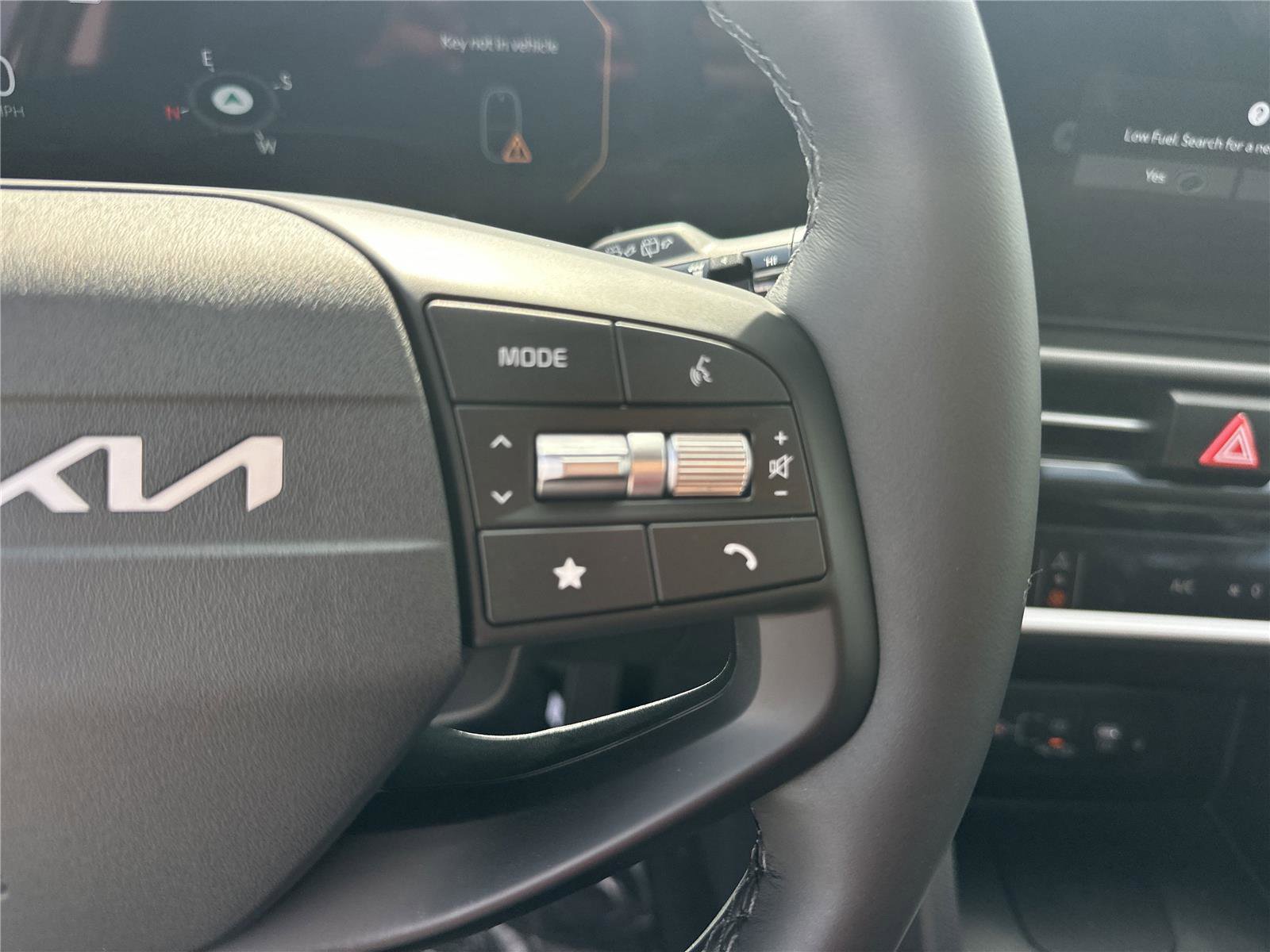 New 2026 Kia Sportage SX image 11