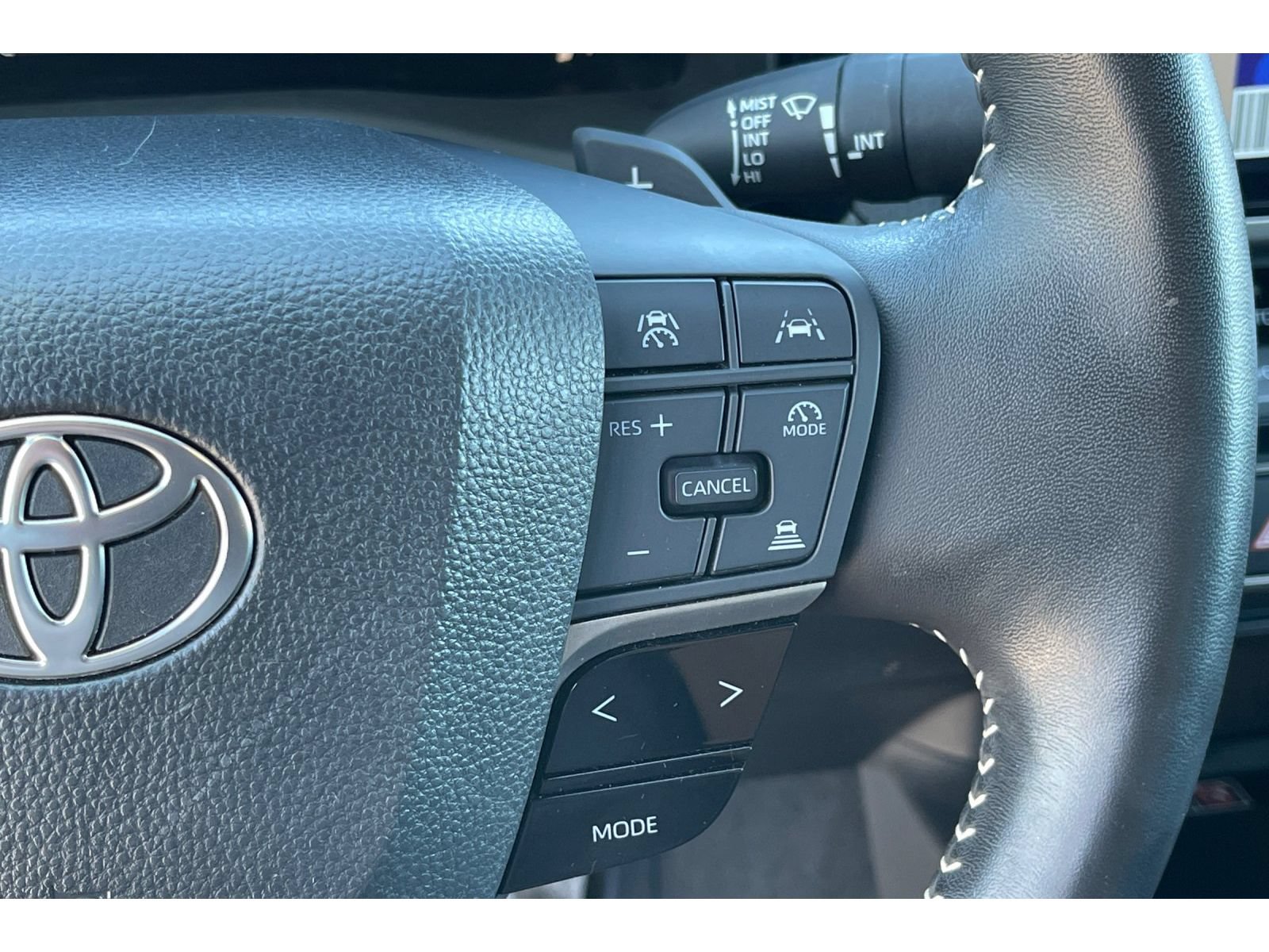 Used 2025 Toyota Camry SE w/ Multimedia Upgrade Package FWD image 37