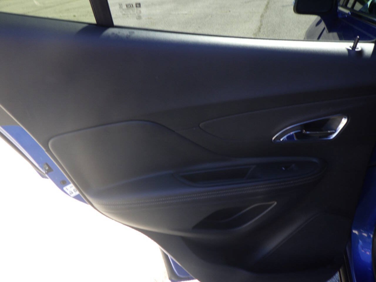 Used 2015 Buick Encore Leather w/ Experience Buick Package FWD image 20