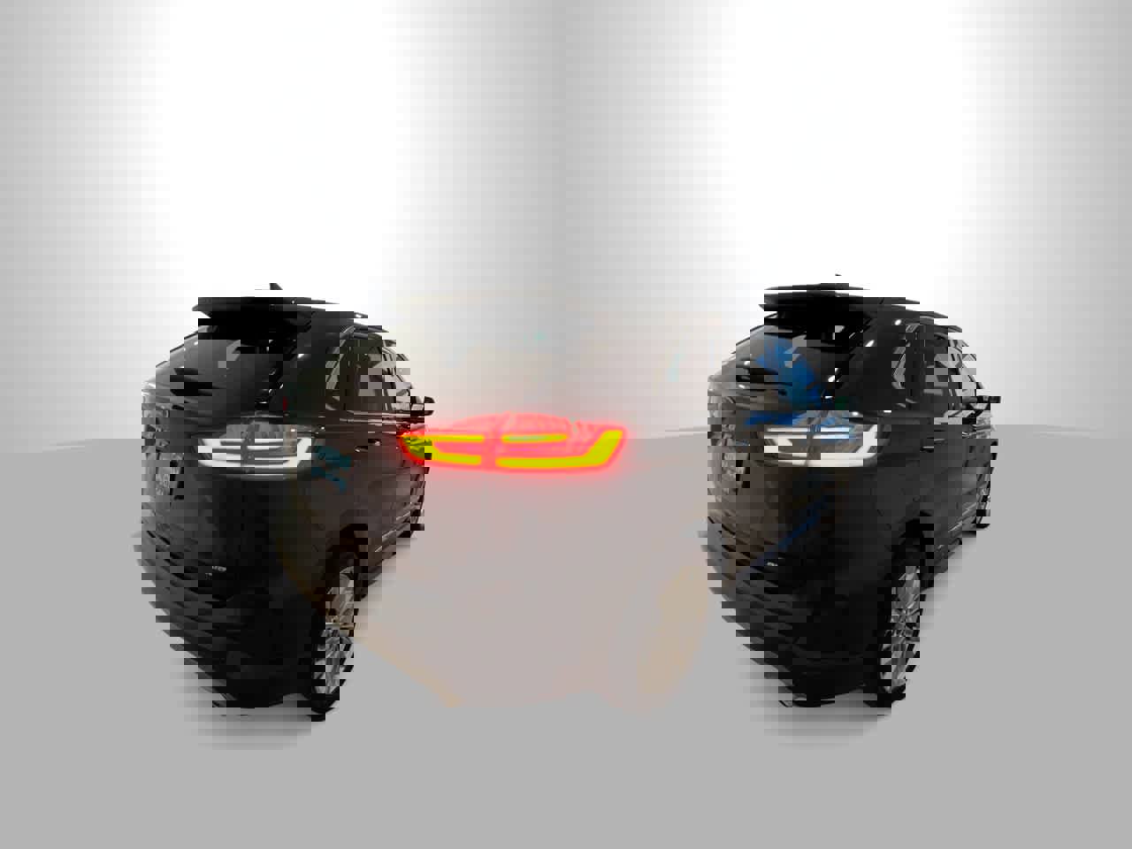 Used 2022 Ford Edge Titanium w/ Equipment Group 301A image 8