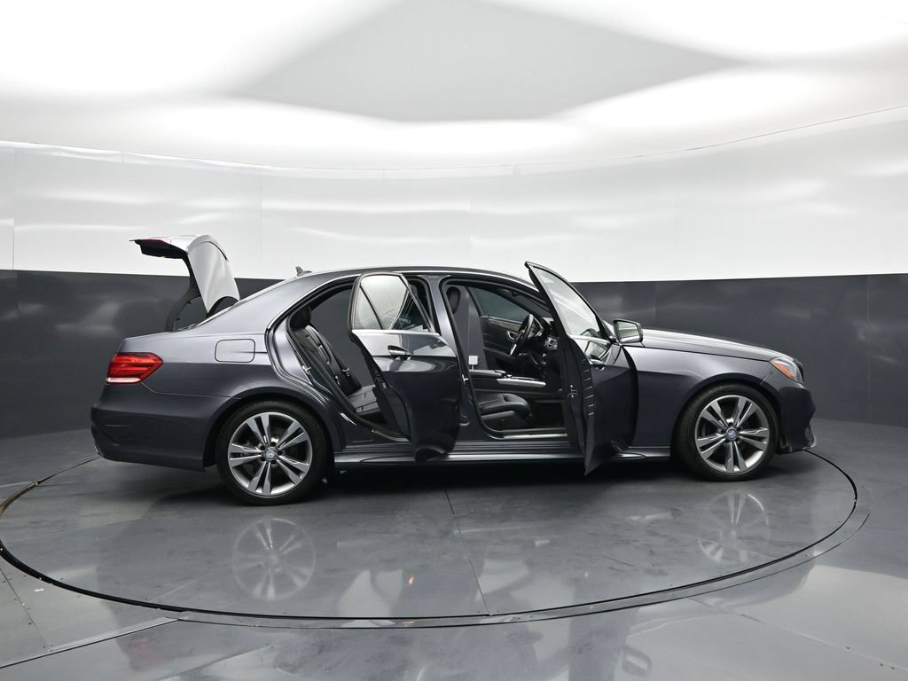 Used 2014 Mercedes-Benz E 350 Sedan image 3