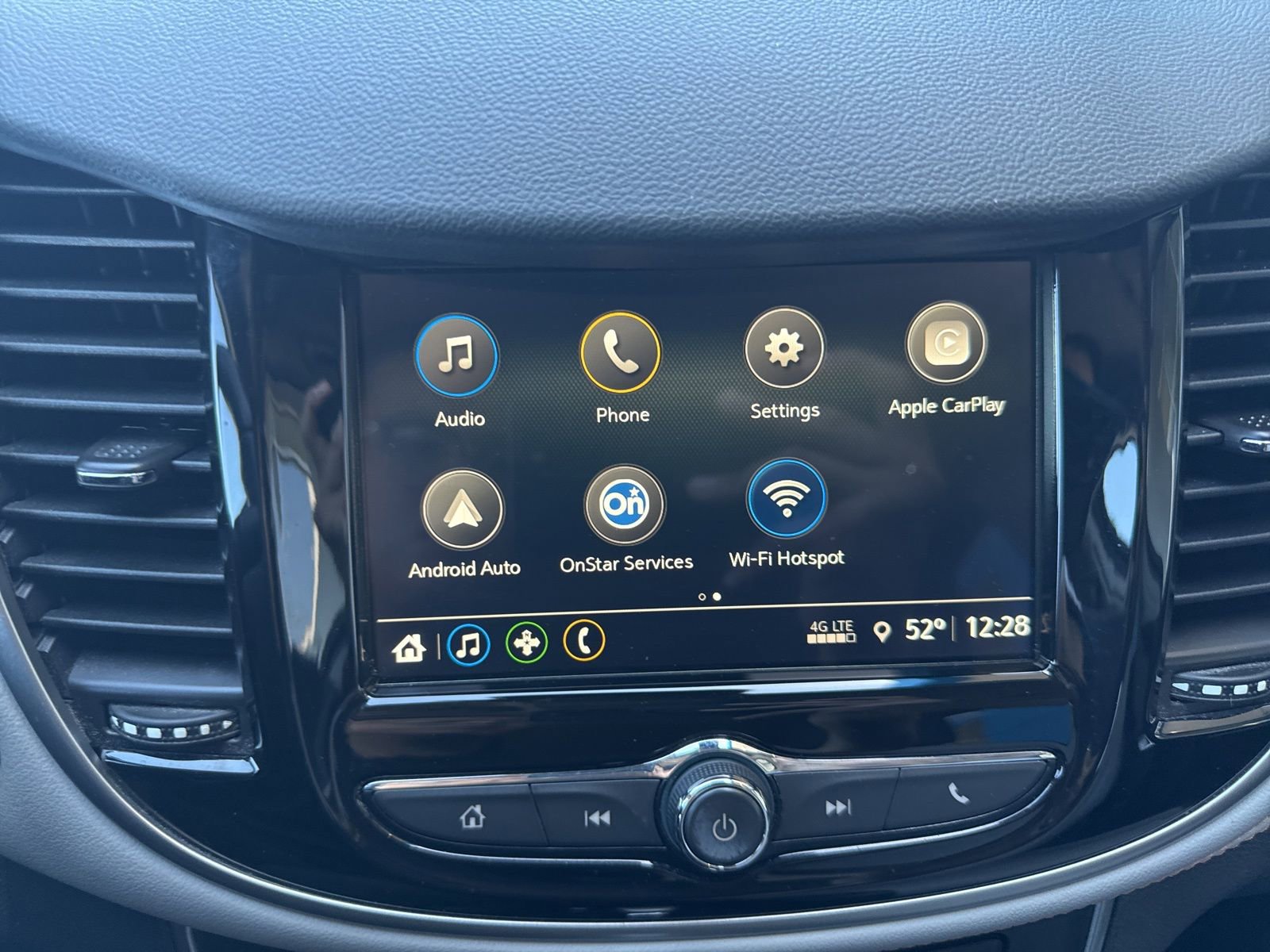 Used 2018 Chevrolet Trax LT w/ Driver Confidence Package AWD/4WD image 20