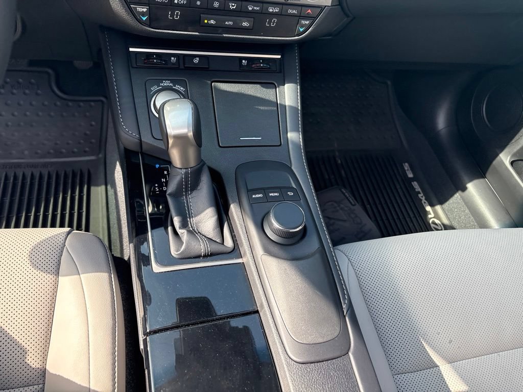 Used 2017 Lexus ES 350 w/ Premium Package FWD image 16