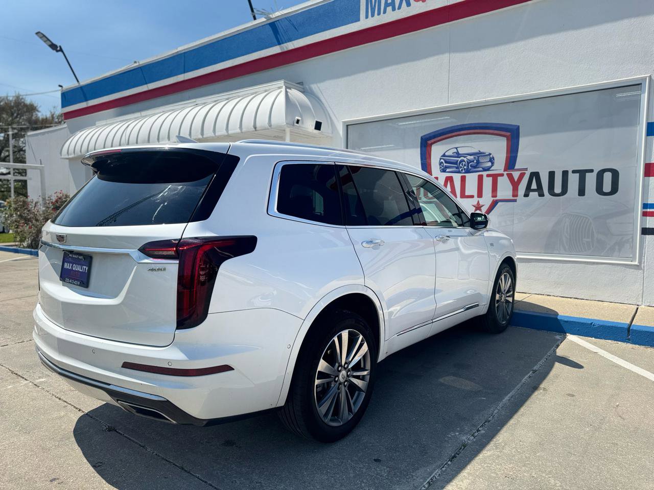 Used 2022 Cadillac XT6 Premium Luxury w/ Technology Package AWD/4WD image 32