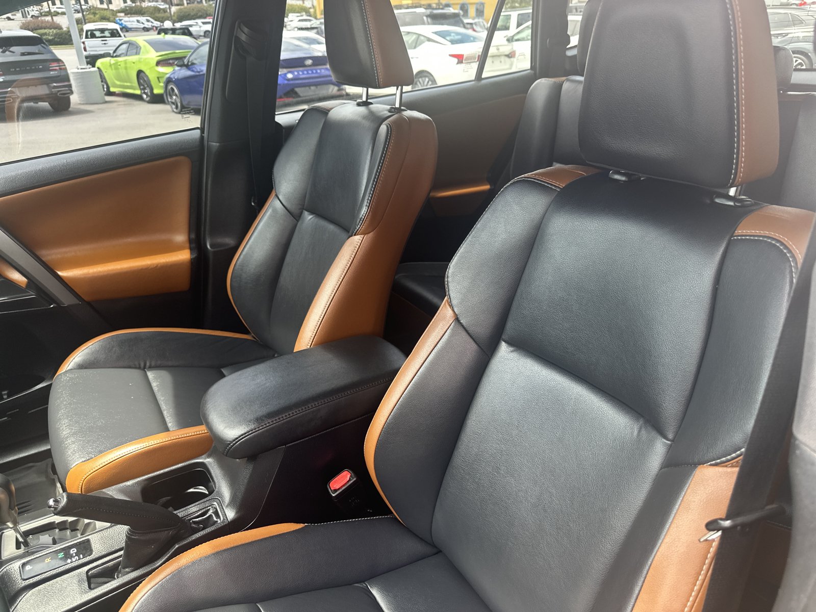 Used 2016 Toyota RAV4 SE AWD/4WD image 19