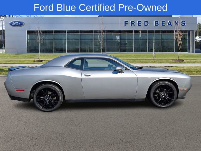Used 2017 Dodge Challenger SXT w/ Blacktop Package RWD image 8