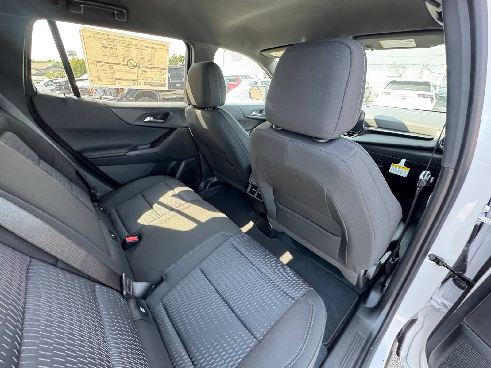 New 2027 Chevrolet Equinox LT FWD image 31