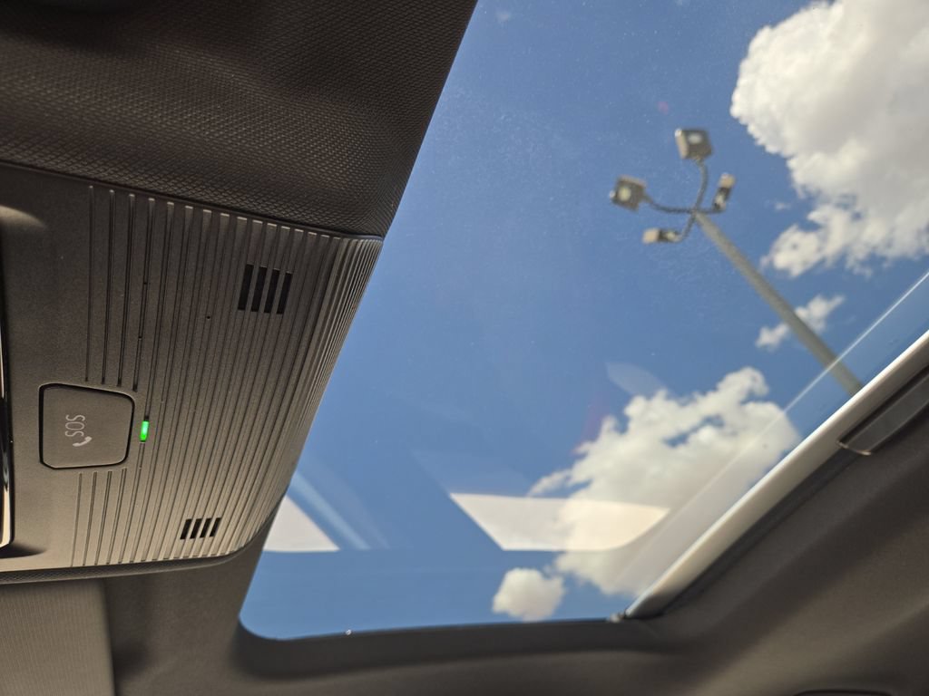 New 2026 Volkswagen GTI SE FWD image 19