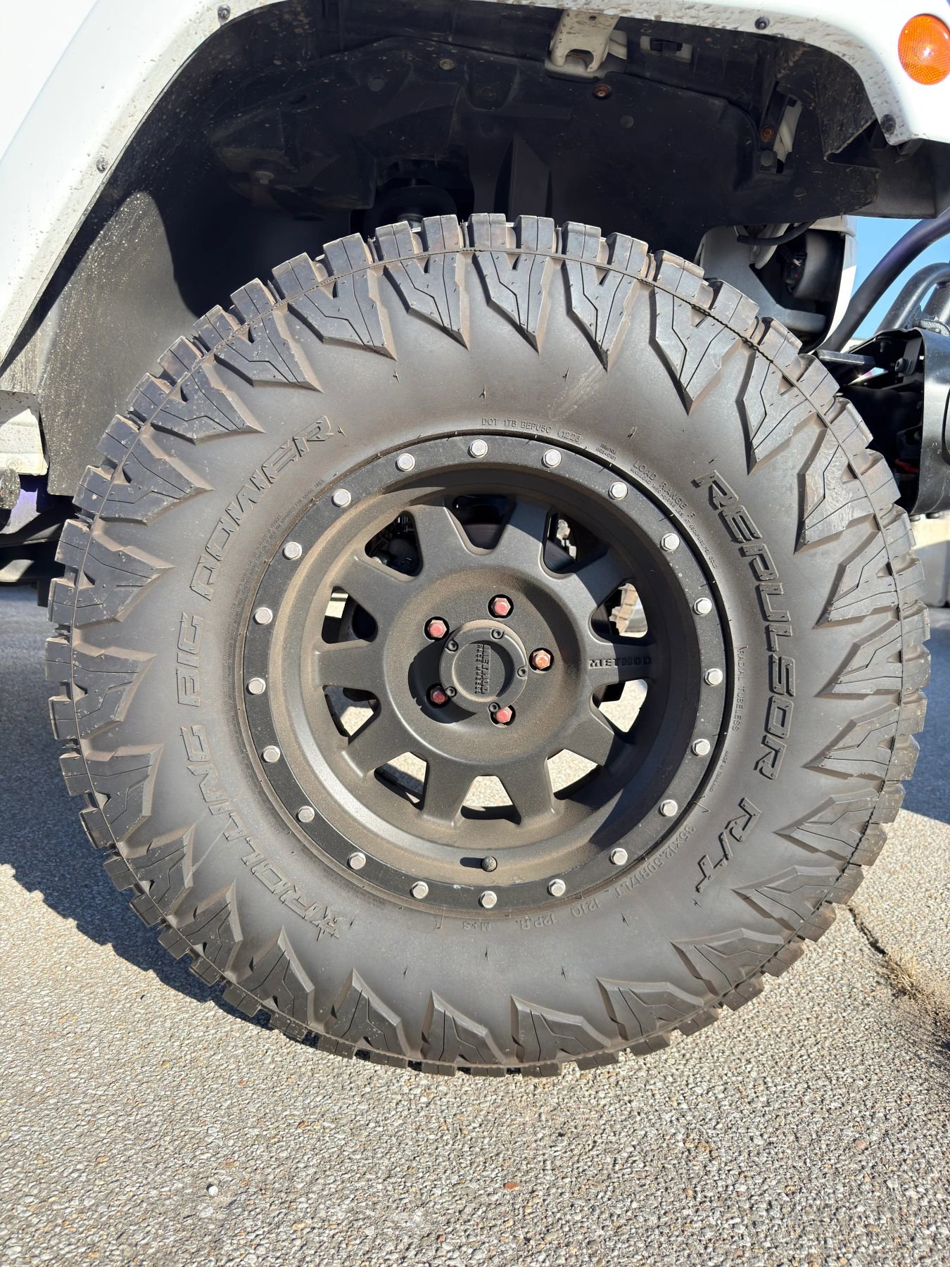 Used 2014 Jeep Wrangler Unlimited Rubicon image 25