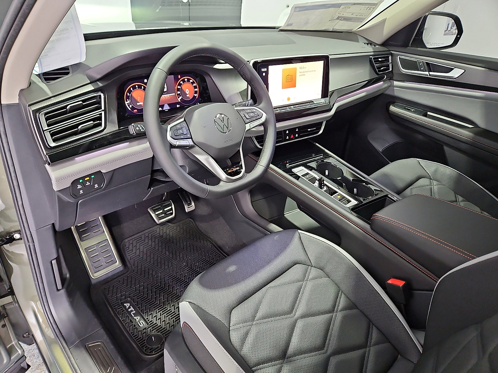 New 2026 Volkswagen Atlas Peak Edition AWD/4WD image 14
