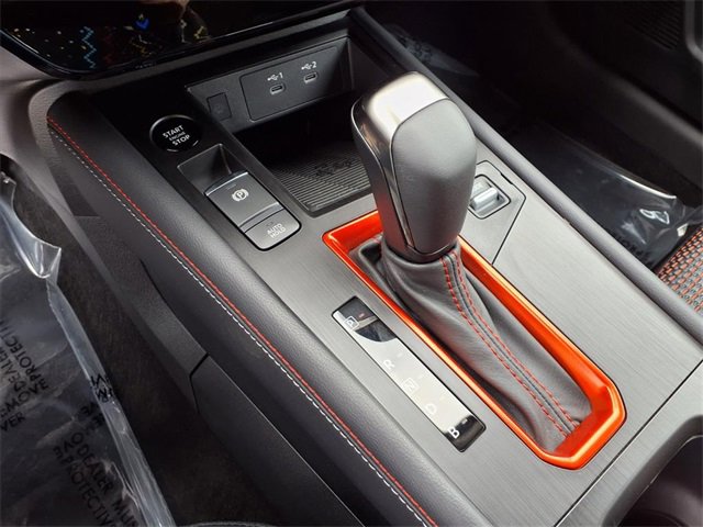 New 2026 Nissan Kicks SR image 17