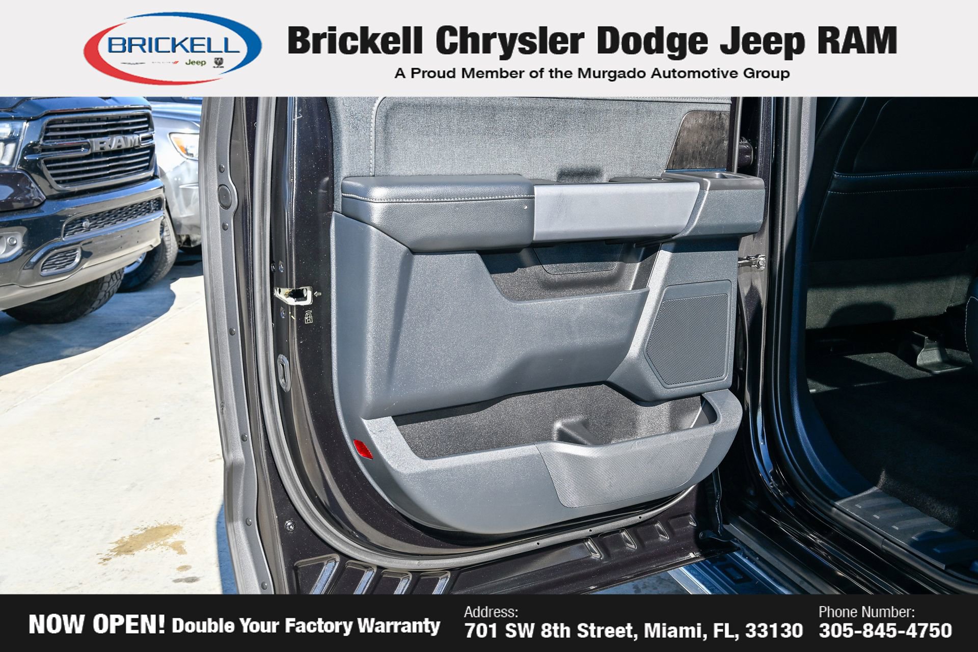 Used 2022 Ford F150 Lariat w/ Trailer Tow Package image 12