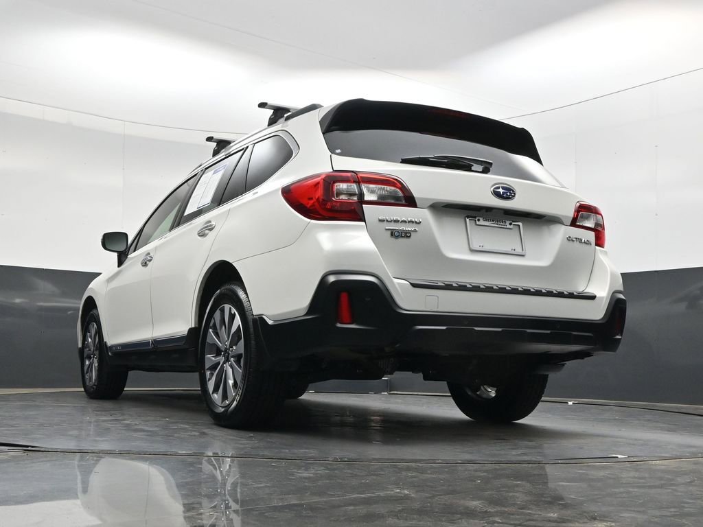 Used 2018 Subaru Outback 2.5i Touring w/ Popular Package #3 AWD/4WD image 29