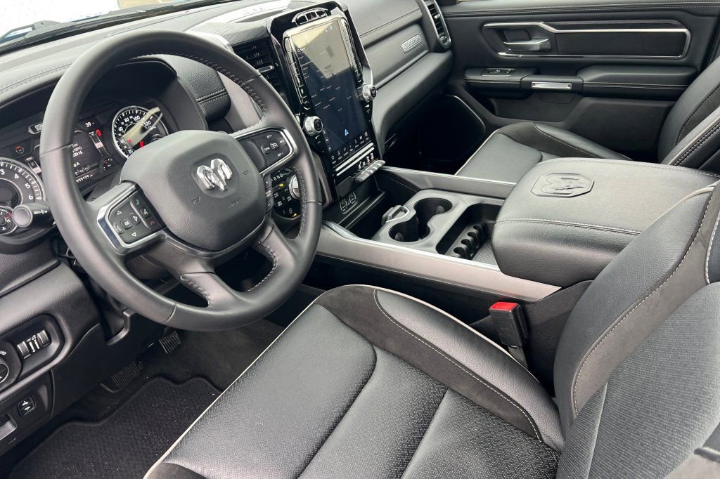 Used 2024 RAM 1500 Laramie image 7