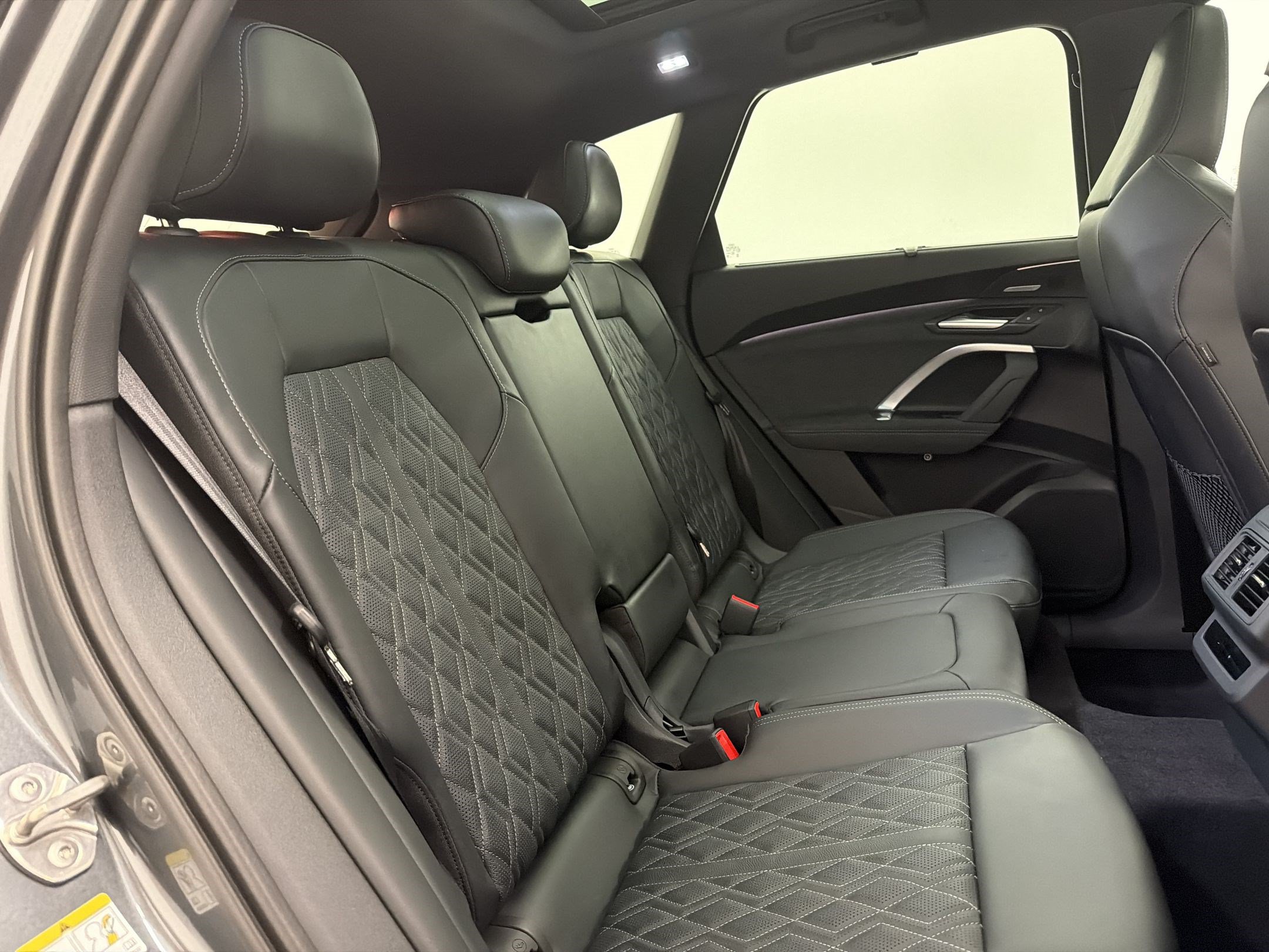 New 2026 Audi SQ5 Premium Plus AWD/4WD image 31